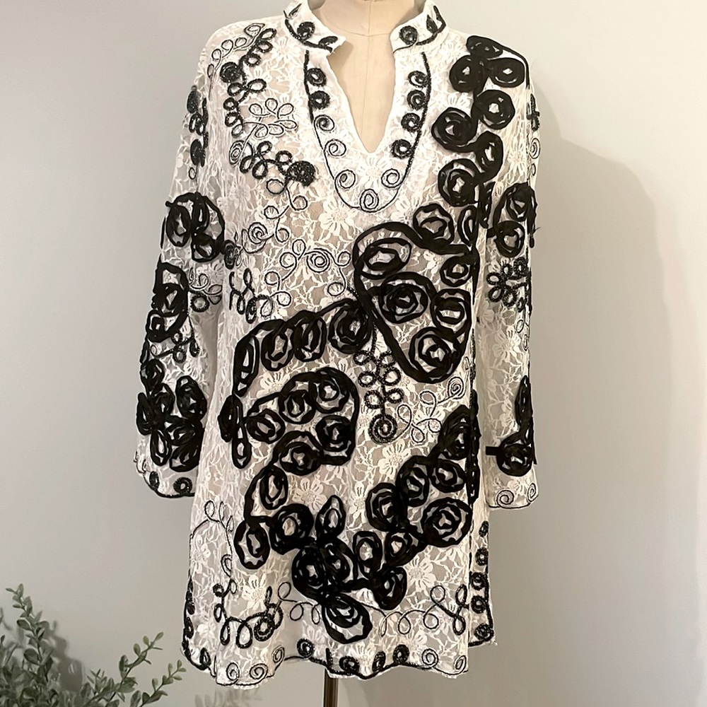 Once Again Lace Tunic Blouse-Medium